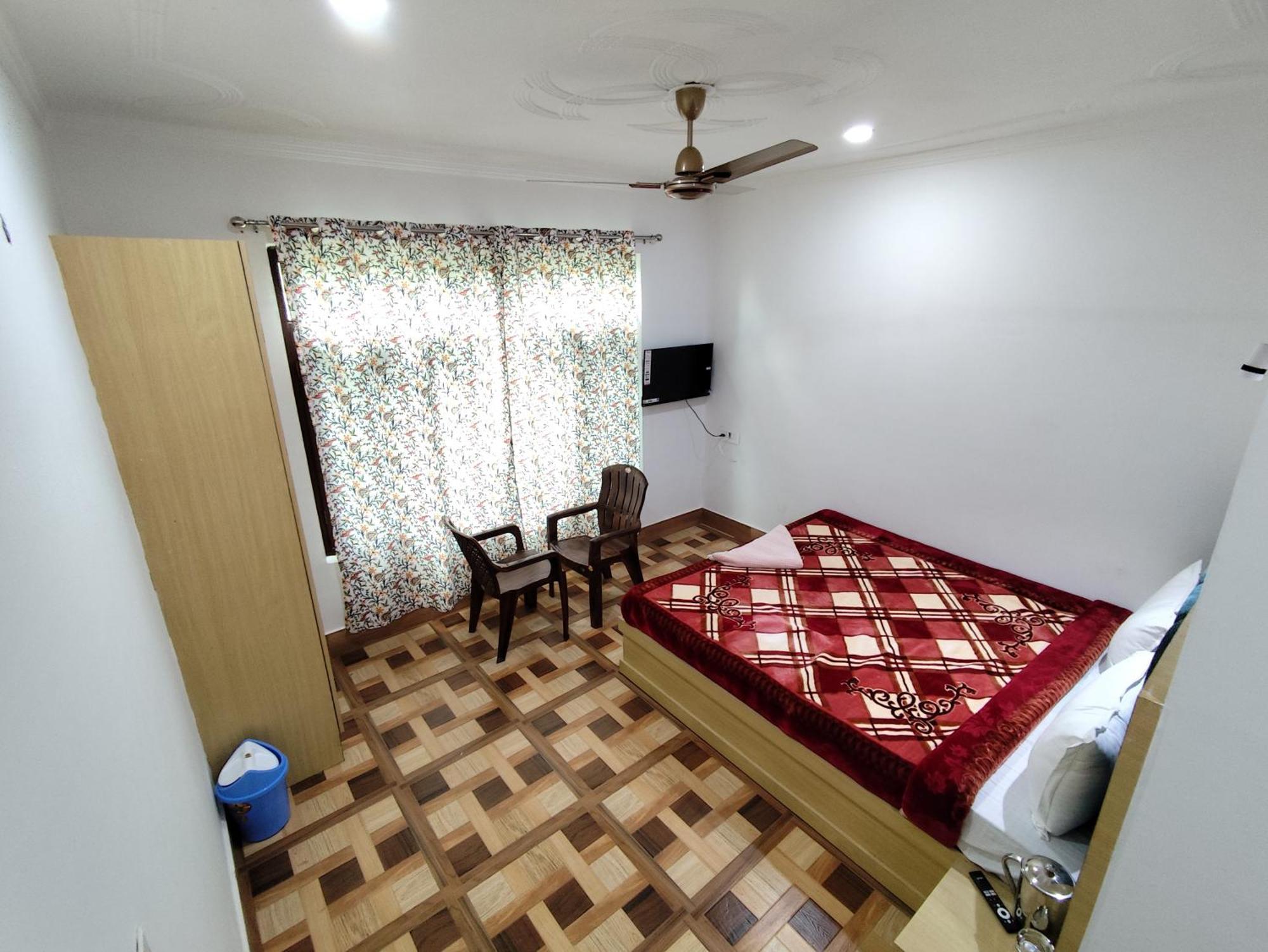 Hotel The Heaven Tree Srīnagar Exterior foto