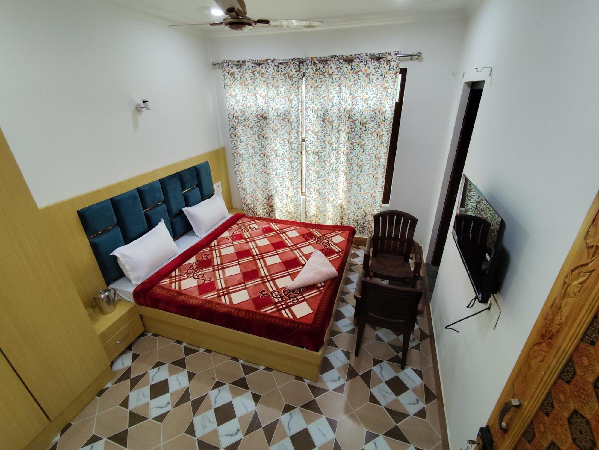 Hotel The Heaven Tree Srīnagar Exterior foto